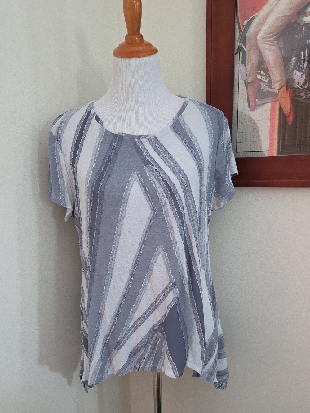 Simply Vera Vera Wang Gray and White Striped Short Sleeve Top